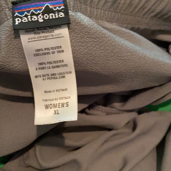 - Women’s Patagonia shorts size:XL - Picture 4 of 5